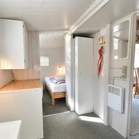 Three-bedroom Holiday In Hébergement de vacances Otterup